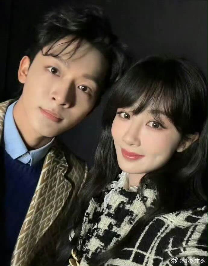 양쯔 배우와 장완이 배우가 해외에서 데이트를요?!