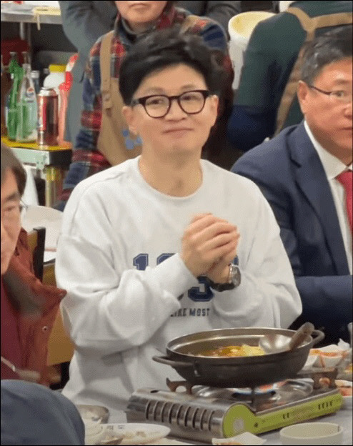 <b>한동훈</b> <b>부산</b> 롯데 응원 논란, <b>부산</b> 민심 얻어보려다 들통난 허언증
