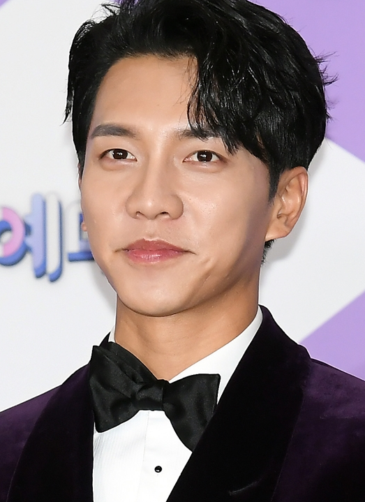 유명인 이승기의 결혼 발표, 신부 <b>이다인</b> 측 집안 범죄에 관해... 