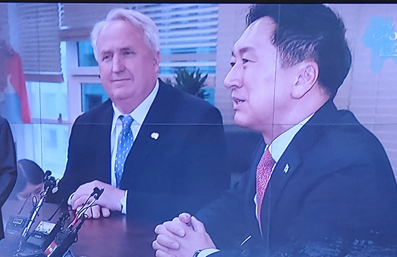 <b>인요한</b> 혁신위원장은 전권 쥐고 "'용산의 따까리' <b>김기현</b>부터... 