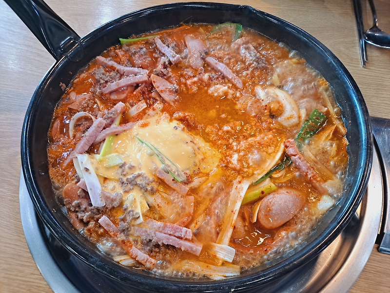 [송탄 부대찌개 맛집] 최네집 부대찌개 다녀온 후기!(feat. 김치)