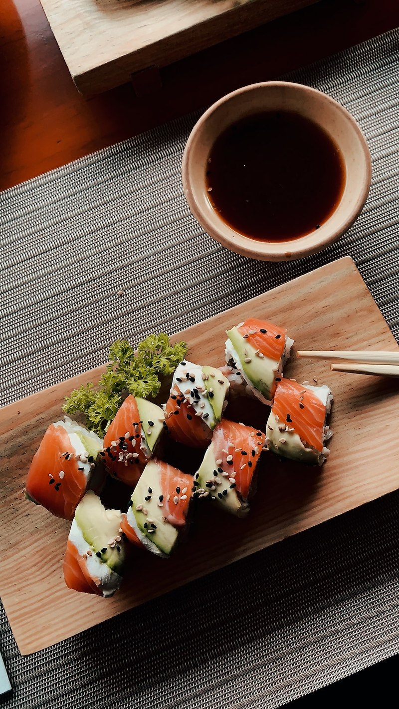 A Beginner's Guide to Making Sushi at Home :: The Recipe Roamer