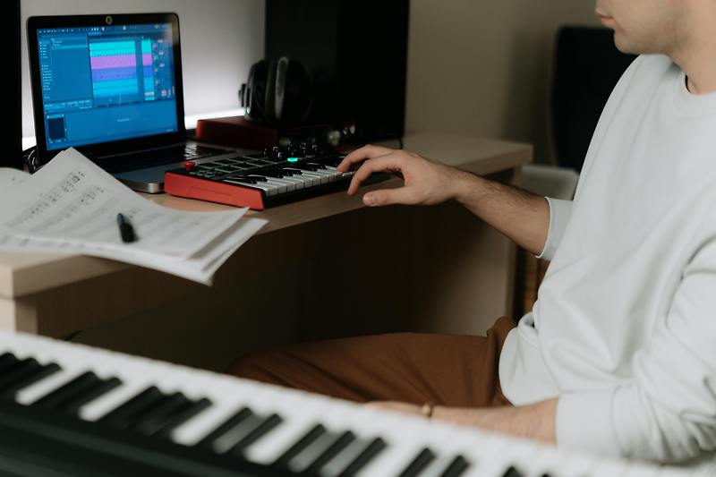 DAW별 마스터링 템플릿 제공 – Reaper, Studio One, Audacity 기본 세팅 공유