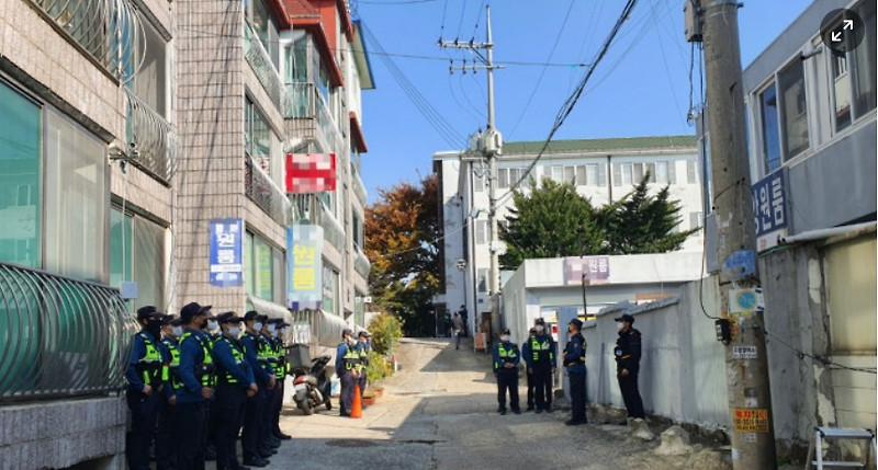 오늘의 일들 : <b>연쇄 성폭행범 박병화</b>, 경기 화성 원룸서 거주... 