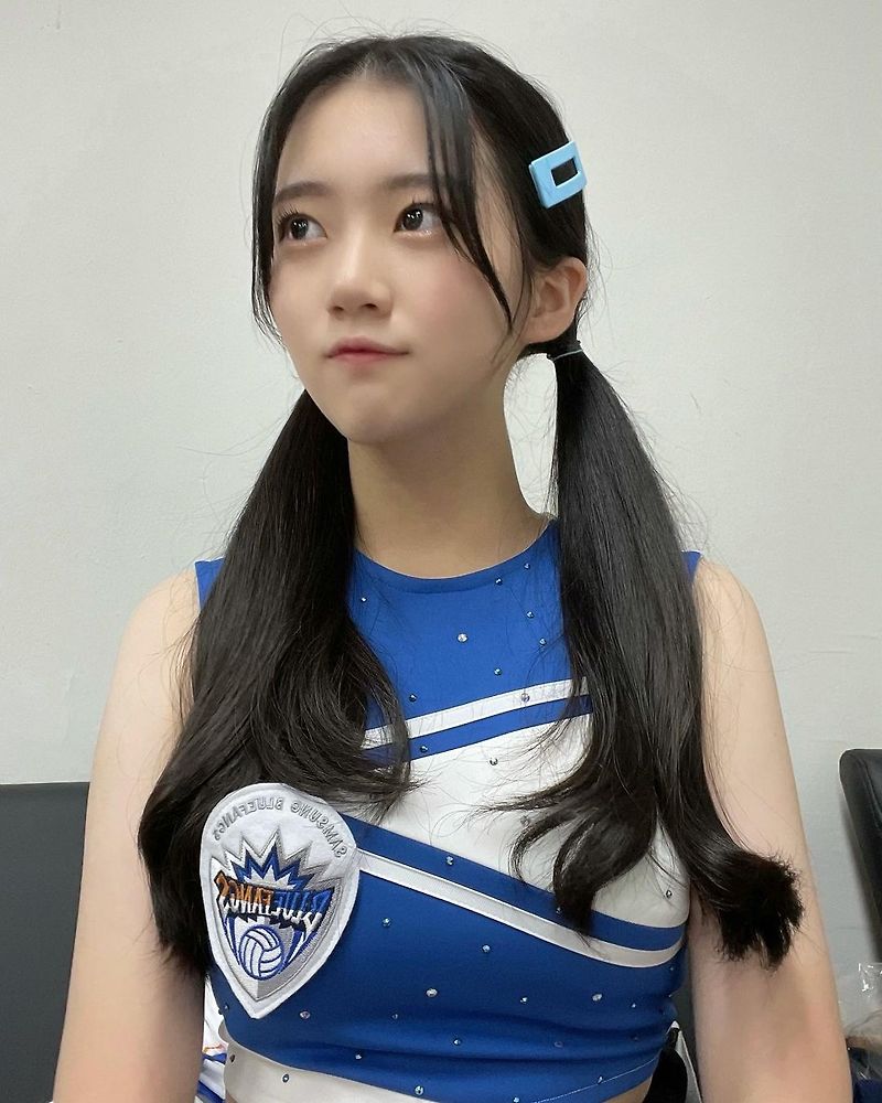 03년생 우신희 치어리더 인스타그램 셀카 사진 모음 — 스타들의☆ 근황을 모아서