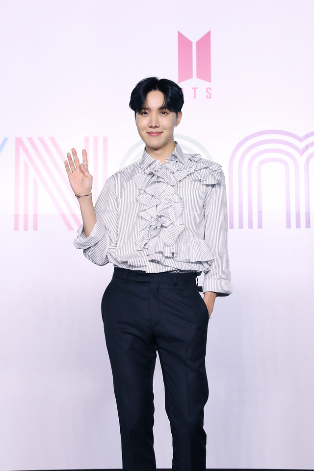 광주에 BTS <b>제이홉</b> 팬 메시지 담은 <b>조형물</b> 조성한다