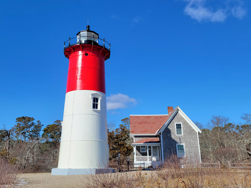 케이프코드(Cape Cod) 국립해안의 프로빈스타운(Provincetown)과 감자칩 포장지의 너셋(Nauset) 등대