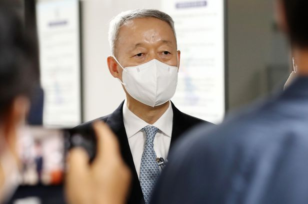 檢 <b>블랙리스트</b> 의혹 <b>백운규</b> 전 <b>장관</b> 구속영장 청구 기관장 13명... 
