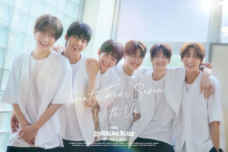 TWS(<b>투어스</b>), 데뷔 앨범 ‘Sparkling Blue’ 첫 <b>오피셜</b>... 