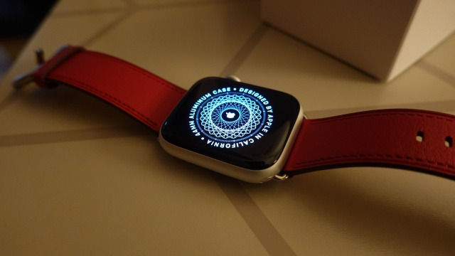 4th gen apple watch