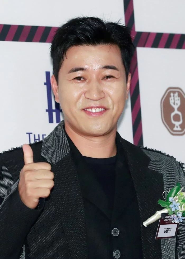 코요태 김종민에 대해알아보자