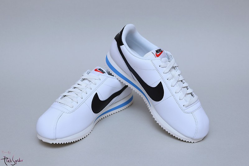 나이키 코르테즈 화이트 & 블랙 ( Nike Cortez White and Black ) - 단돈 1,190원! 땡큐~ 나이키~ -