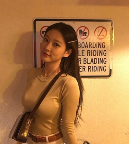 김새론 몸매 성형을 한것 일까 갑자기
