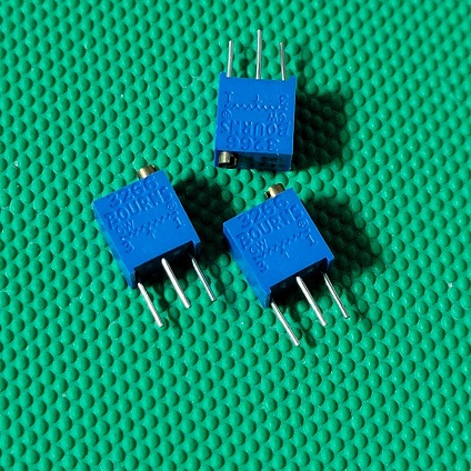 3266W-1-501. 500ohm. 12 turns SQUARE TRIMMER POTENTIOMETER