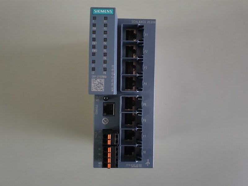 SIEMENS SCALANCE XC208 Managed Switch