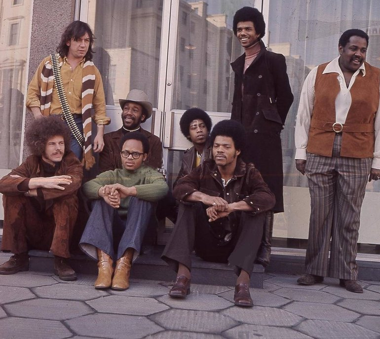 Four Cornered Room / Eric Burdon & War