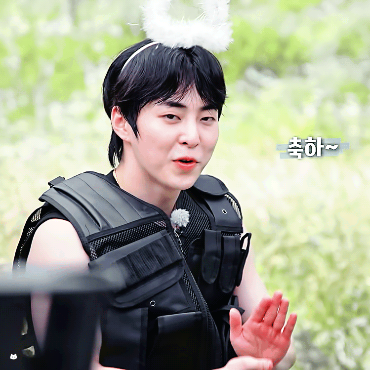 230901 엑사세4 7화~8화 엑소 시우민 움짤