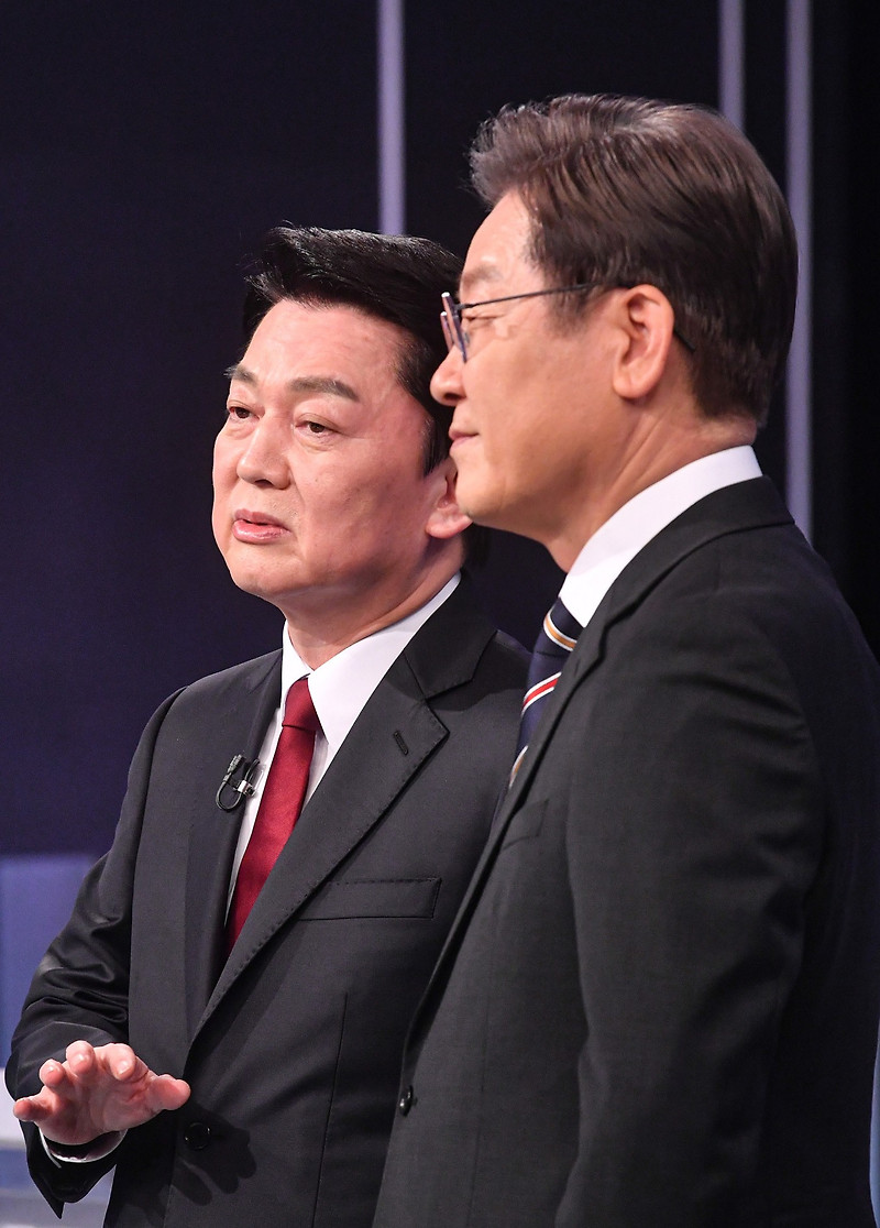 <b>안철수</b>, 이재명 정계은퇴 요구 전에 윤석열 찍은 사람들... 