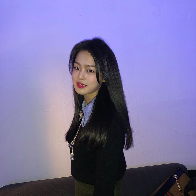 트웬티트웬티 여주 얼굴로 까는거 웃기네 | 인스티즈