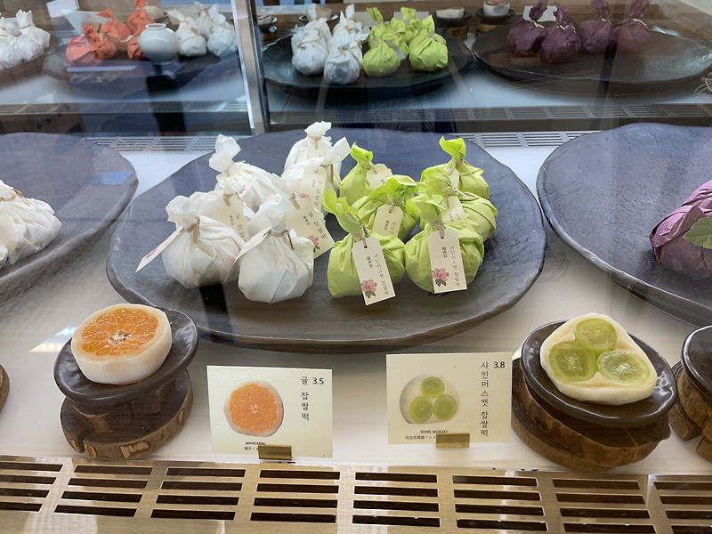 성수 맛집, 성수동 핫플 카페, 선물하기 좋은 과일 모찌 카페 한정선