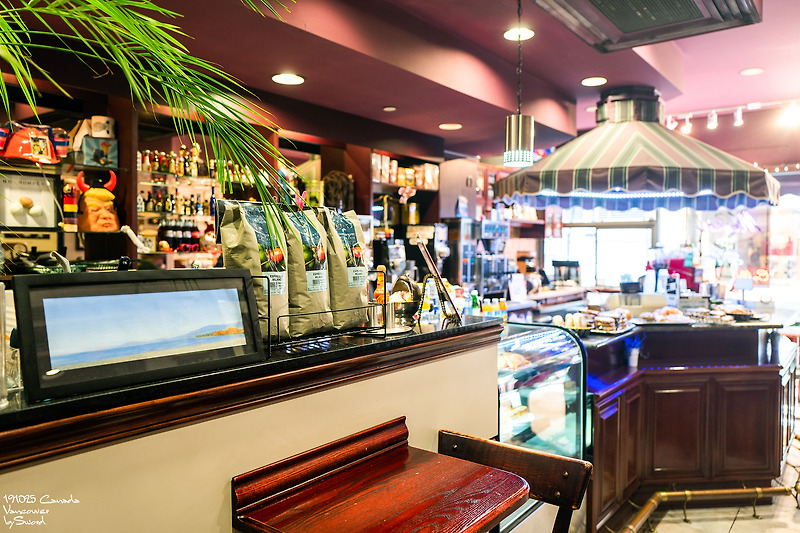 밴쿠버의 작은 커피숍 마리오 커피 (Mario's Coffee Express)