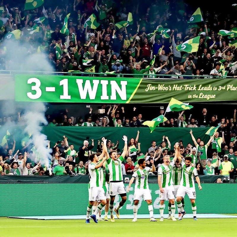 <b>전북</b> 현대의 3-1 승리: <b>전진우</b>의 <b>멀티골</b>로 리그 3위 등극... 