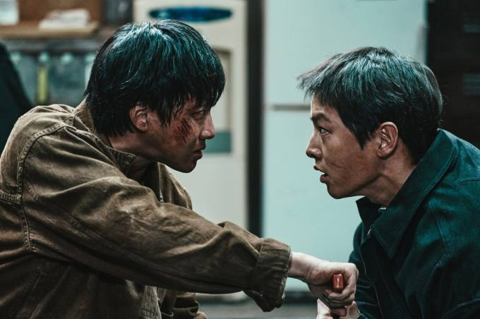 세계는 소년을 어떻게 파괴하는가 ‘화란’