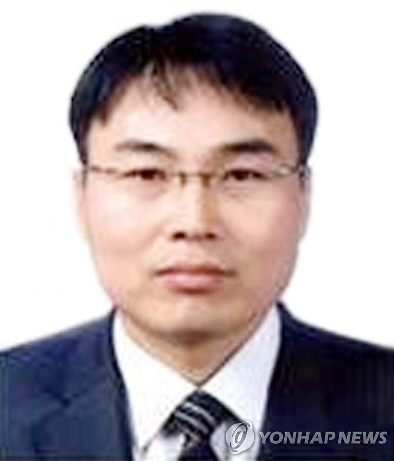 국민의힘 <b>창원진해</b> 전략공천, 윤석열정부 첫 조달청장 <b>이종욱</b>... 