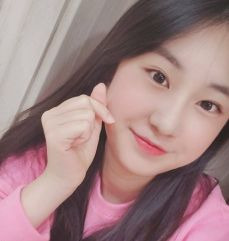 전유진 소속사 나이 프로필 팬카페 고등학교