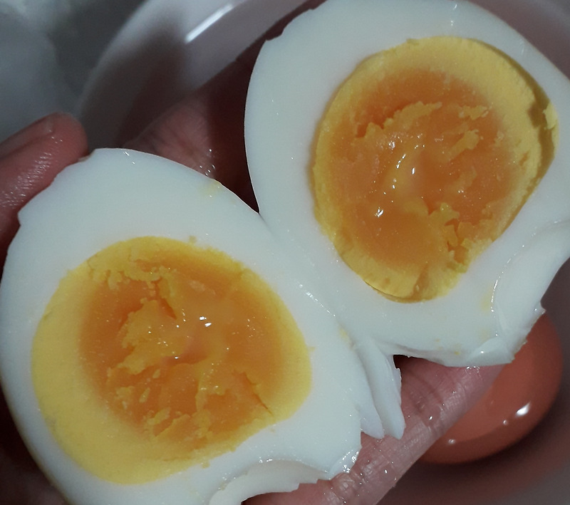 [에어프라이어 계란굽기] 2L에어후라이기로 달걀(계란)굽기. 반숙,완숙으로 익히는 온도시간방법!