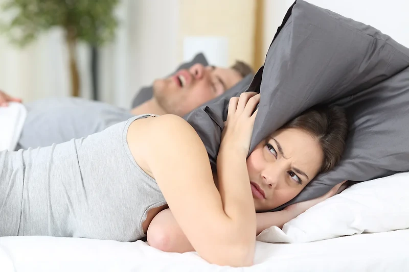 수면의 질을 높이기 위한 선택, 혼자 자야 할까? 같이 자야 할까?