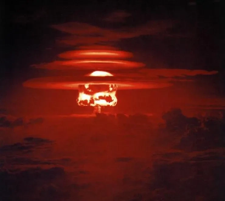 수소핵융합폭발 윌슨 고리구름 Hydrogen Nuclear Fusion Explosive Wilson Ring Cloud - 백과사진첩