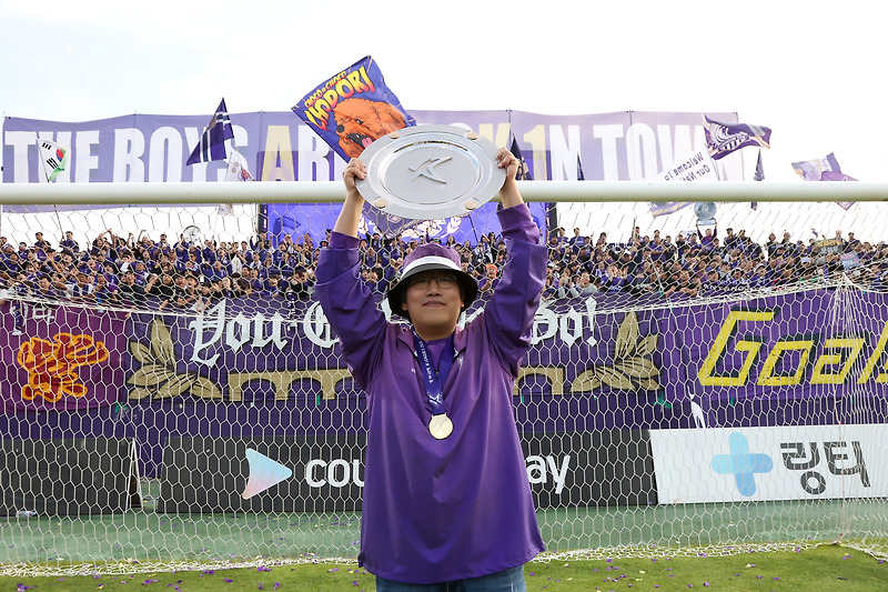 보랏빛 ‘레드’의 낭만, <b>안양</b>-<b>서울</b> <b>더비</b>를 기다린다
