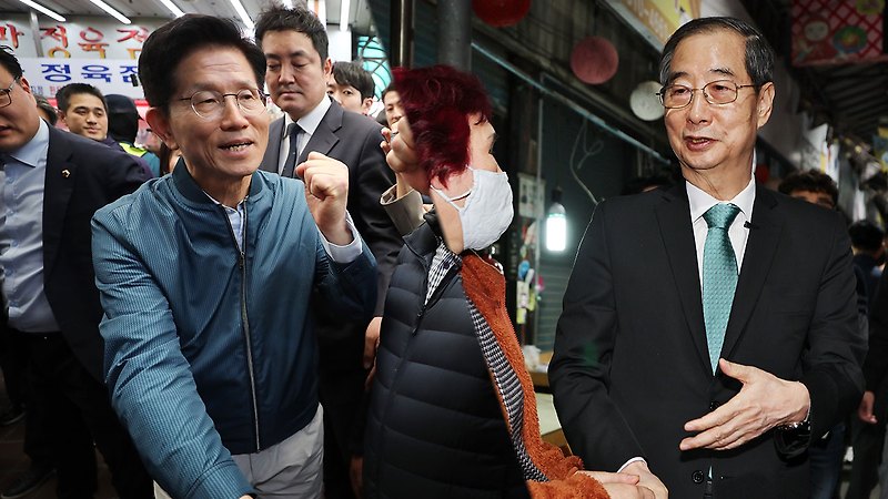 <b>김문수</b> 국민의힘 대선 <b>후보</b>의 악몽 같던 어린이날과... 
