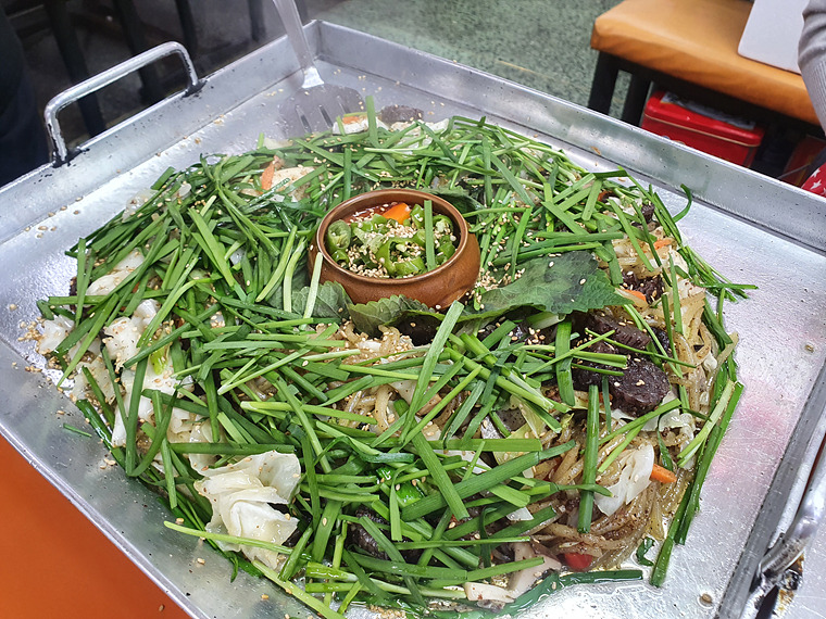 신림 순대타운 '삼촌네' 주민 추천 백순대 맛집