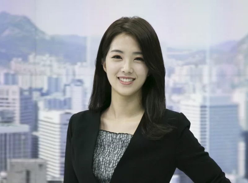 <b>강지영</b>(<b>아나운서</b>) 나이 학력 아버지 프로필 안경 결혼 이상형