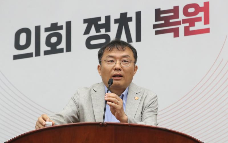 한동훈 <b>비대위</b> <b>비대위</b>원, <b>민경우</b> 수학연구소장 프로필 및 경력