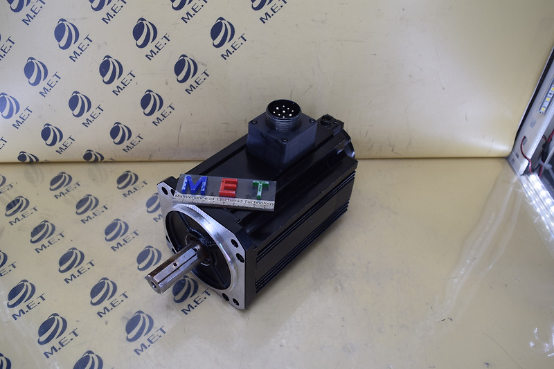 Omron R88M-K75030T-BS2 Servo Motor In Box Expedited