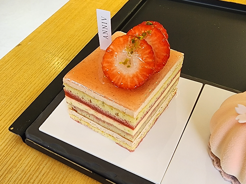 디저트 카페 - 딸기 오페라 (STRAWBERRY OPERA) / [연희동 / 연남동 / 서대문구 / 마포구]