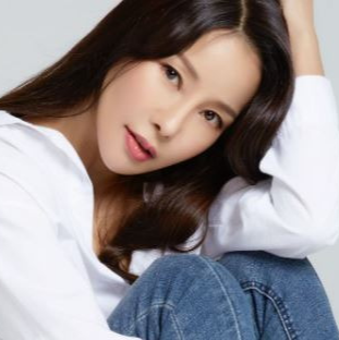 <b>미나</b> 나이 프로필 남편 <b>류필립</b> 엄마 모친상 시누이 동생 자녀