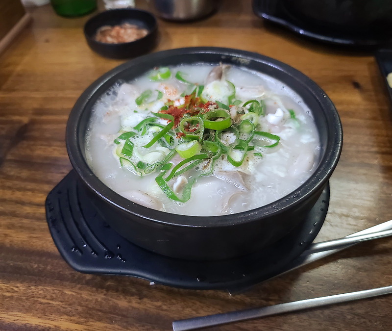 대림동 '삼거리먼지막순대국' 진정한 가성비 순대국