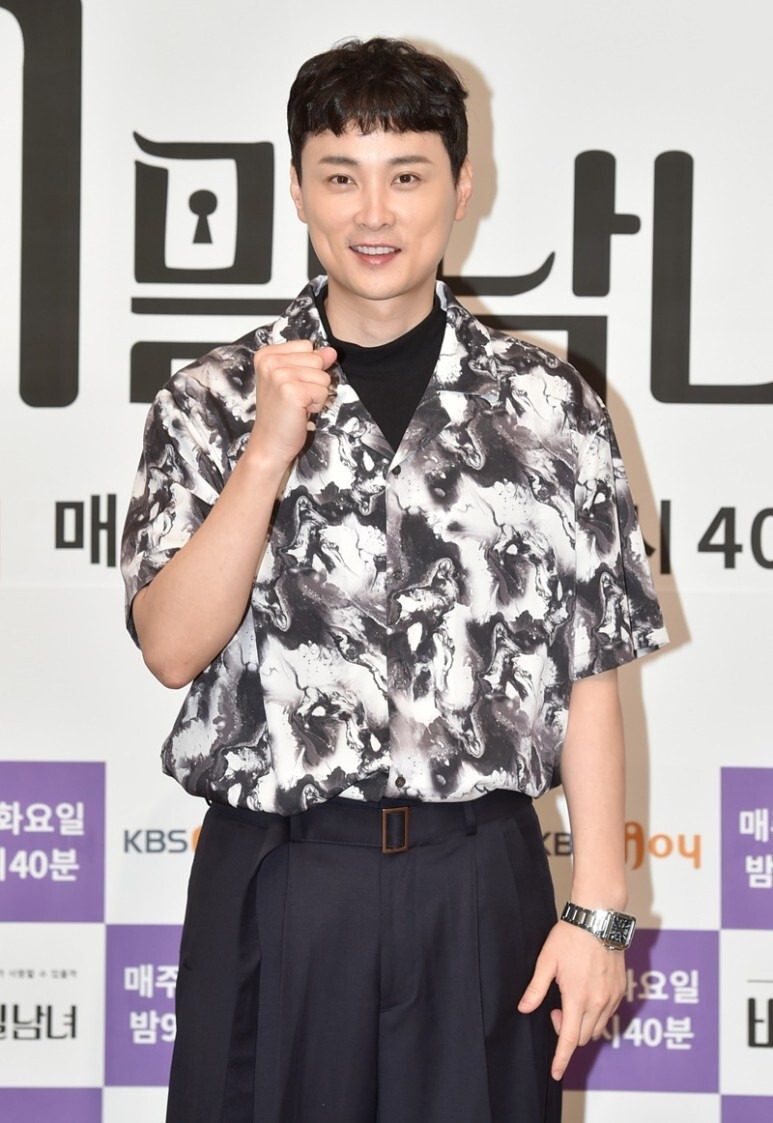 민경훈 나이 가수 버즈 프로필 결혼 여자친구 남호정 군대 가족 리즈