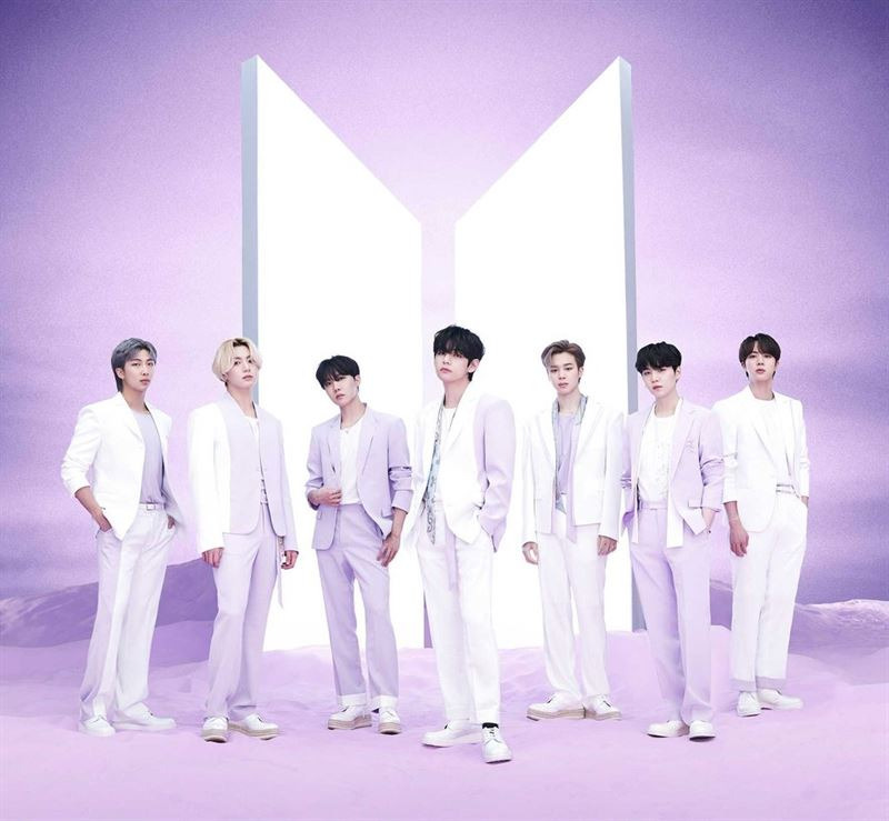 <b>방탄소년단</b>(BTS)의 탄생 배경과 <b>멤버들</b>의 이력과 히트곡