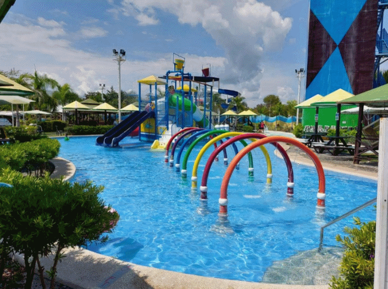 수빅여행 / 필리핀 수빅여행코스로 추천하는 시원한 대형 워터파크 수빅 어드벤처 비치 워터파크( Subic Adventure