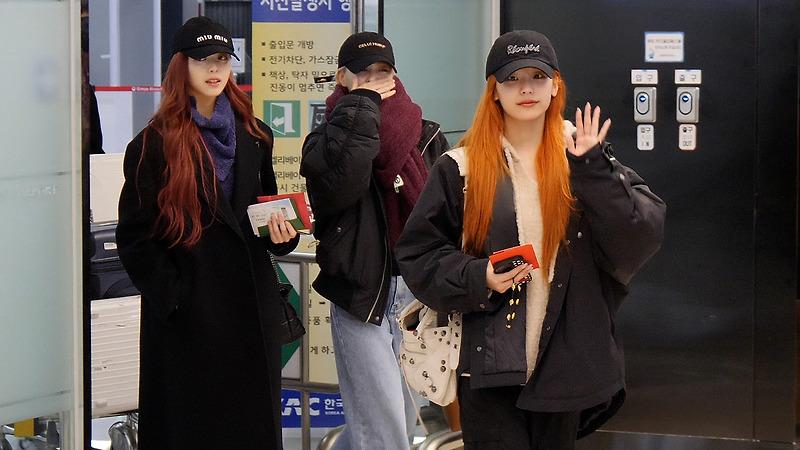 231211 김포공항 입국 itzy 있지 직캠 by 스피넬