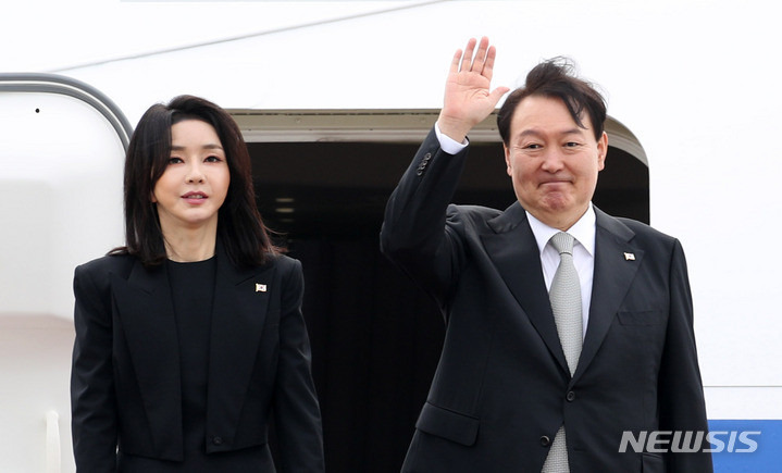 분위기 반전 노리는 <b>민주당</b> '김건희 <b>특검</b>' 밀어붙인다... 