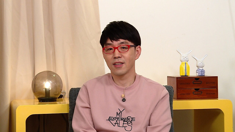 이동진 평론가 프로필 나이 <b>키</b> 고향 결혼 부인 자녀 가발