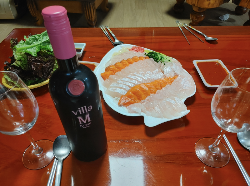 [와인추천] 달달한 스파클링 와인 '빌라 엠 로쏘 '(Villa M Rosso)