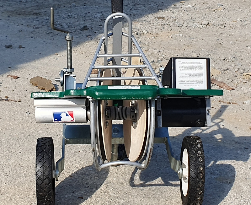 야구 피칭 머신 추천 | ATEC Rookie 중고 피처머신 104km