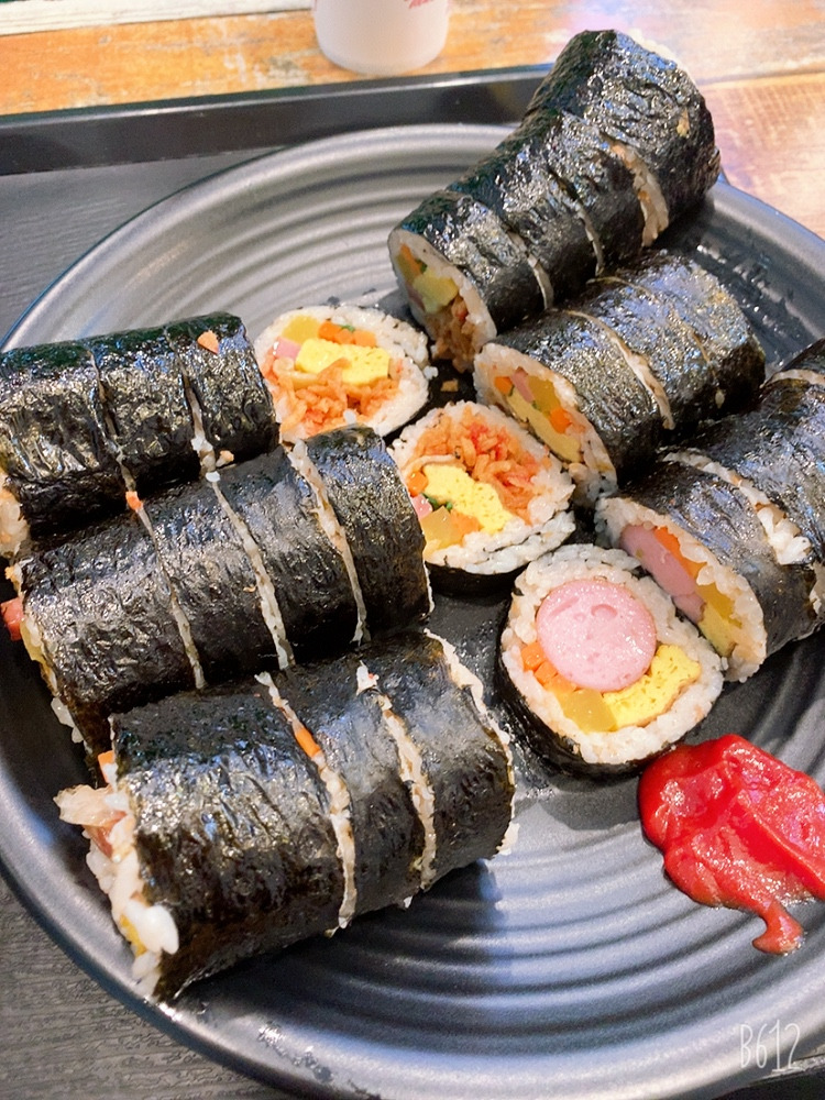 마포구 상암동 청담동 마녀김밥 후기.(위치, 주차)